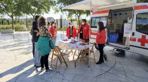 Ambulancia Cruz Roja Elche voluntariado ONGs