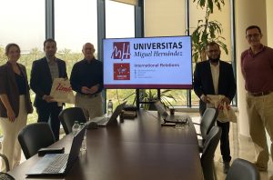 Representantes de la Daffodil International University junto a la UMH durante la visita Erasmus+ KA171